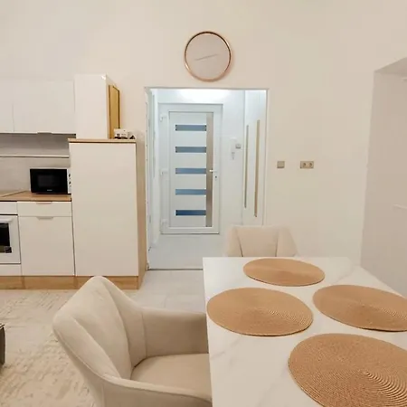 Apartament Szt3sag 20 - Resty *